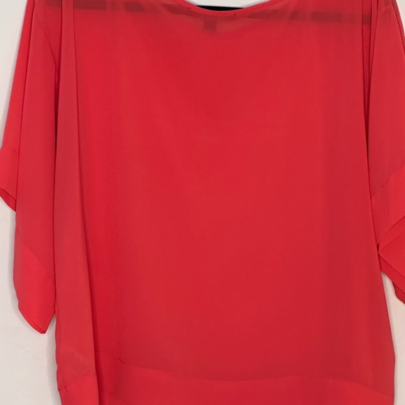 Happening In The Present- Salmon Shortsleeved Blouse - Large - Picture 4 of 6
